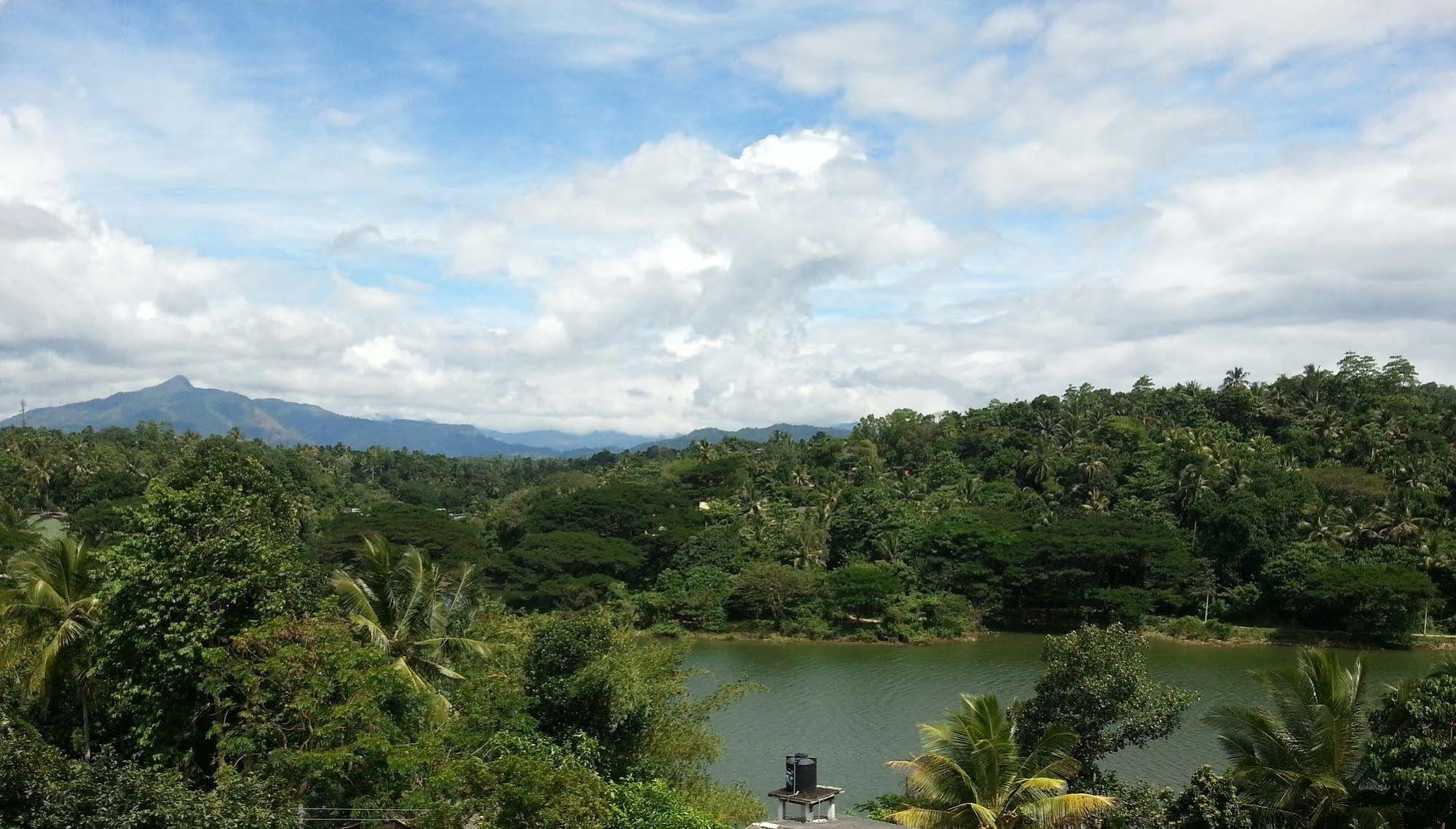Kandy Holiday Home Exterior photo